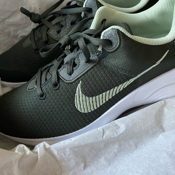 Nike Experience Run 11 Next Nature Mens Size 10.5 New with box - Picture 3 of 14